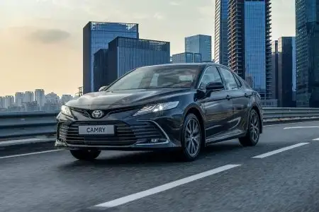 toyota camry для девушек