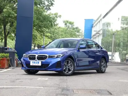 BMW i3 2022 eDrive 35 L