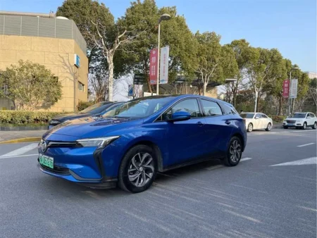 Buick Weilan Micro Blue 6 Connected Fashion PLUS